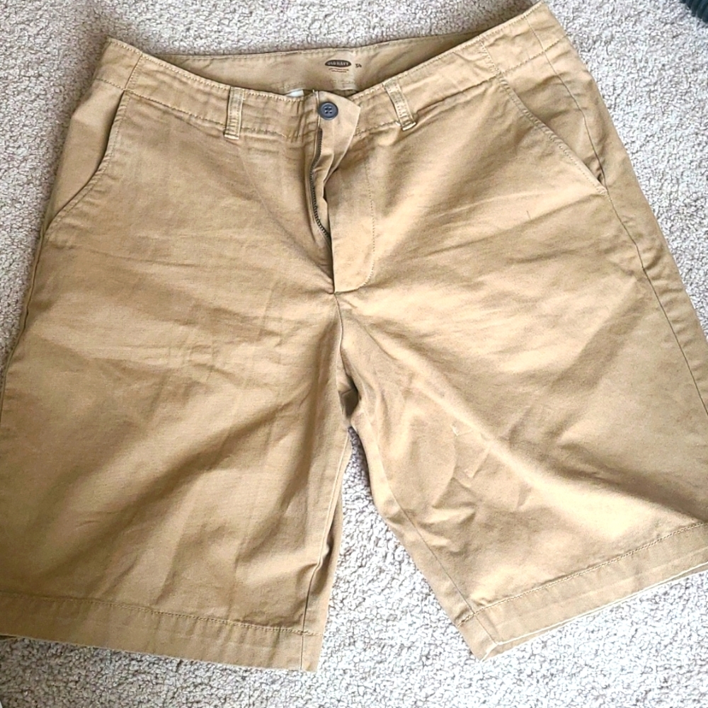old navy shorts mens 34 BUNDLE ONLY